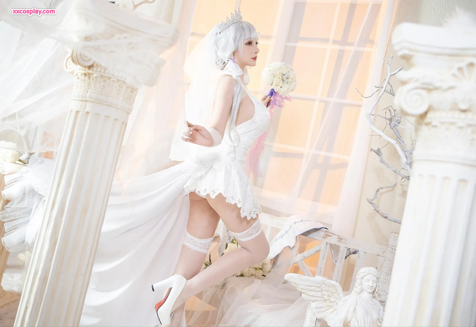 叉子寶寶 化身光輝：碧藍婚紗光輝